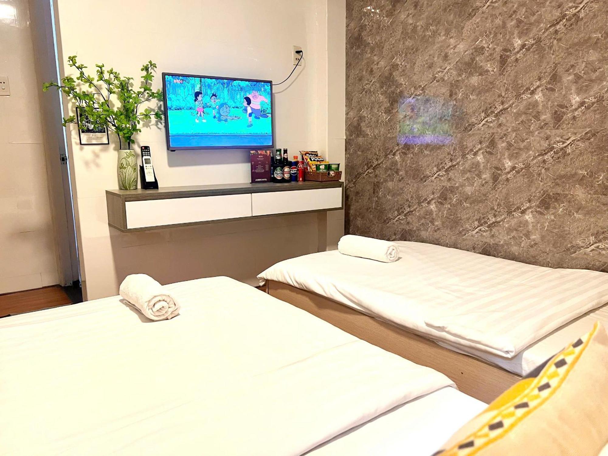 Jasmine Hotel - Pham Ngu Lao Q1 - By Bay Luxury โฮจิมินห์ซิตี้ ภายนอก รูปภาพ